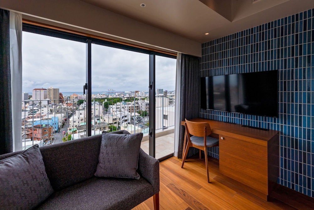 スーペリア ツインルーム (Terrace Twin) リビング エリア0 | プロスタイル テラス ナハ