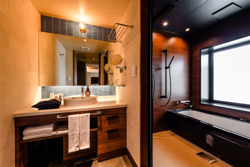 ラグジュアリー スタジオスイート 禁煙 (Terrace Suite) バスルーム0 | プロスタイル テラス ナハ