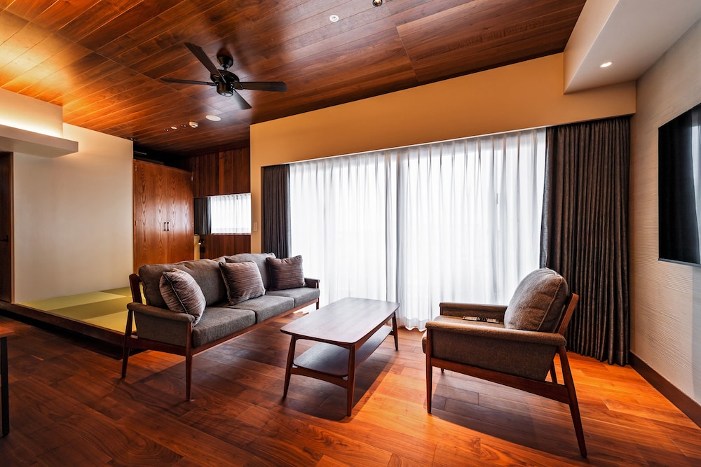 ラグジュアリー スタジオスイート 禁煙 (Terrace Suite) 客室3 | プロスタイル テラス ナハ