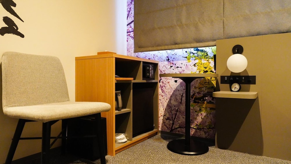 スーペリア ダブルルーム 客室7 | トラベロッジ京都四条大宮