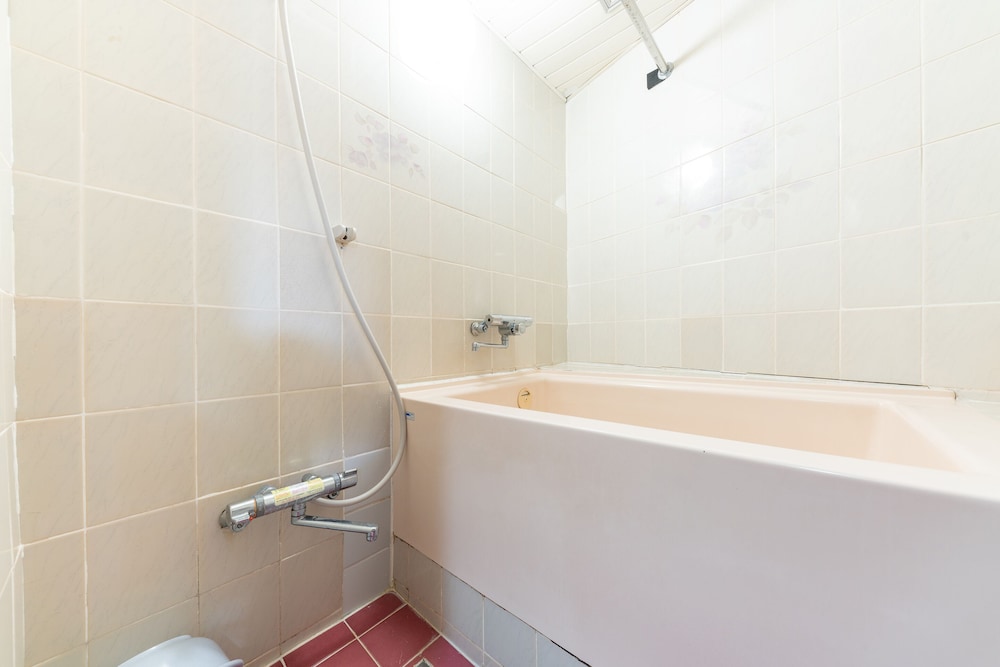 ダブルルーム 禁煙 バスルーム2 | Tabist ホテルフロリダ池袋