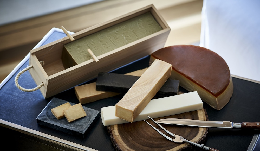 プレミアムデラックスルームキング 客室の設備とサービス0 | ROKU KYOTO LXR Hotels & Resorts