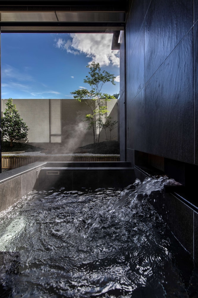 温泉ガーデンルームツイン 部屋からの景観0 | ROKU KYOTO LXR Hotels & Resorts