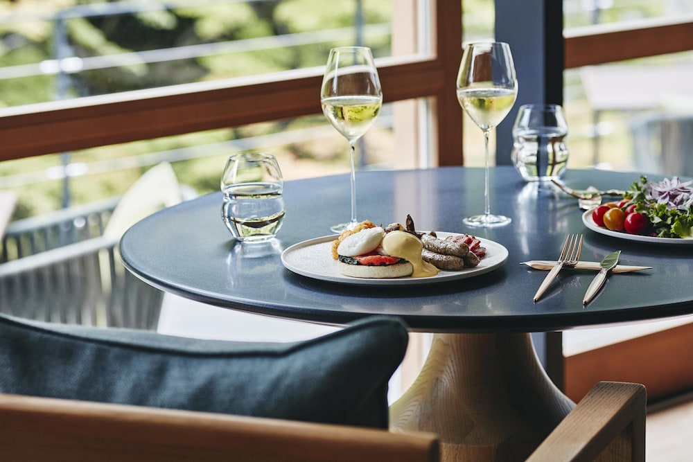 朝食スペース1 | ROKU KYOTO LXR Hotels & Resorts