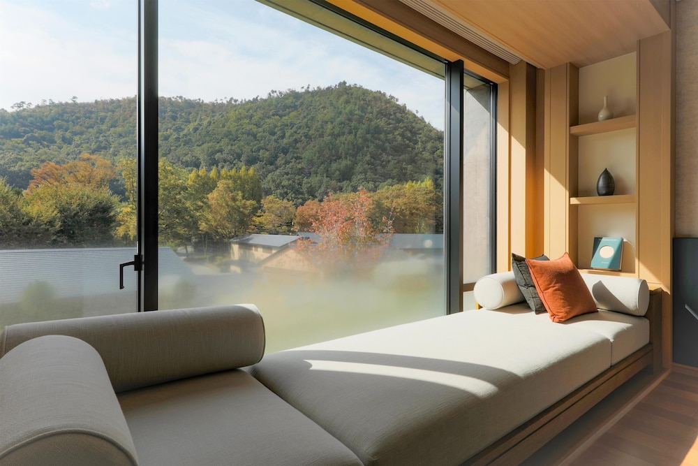 鷹峯デラックスルームツイン 部屋からの景観0 | ROKU KYOTO LXR Hotels & Resorts