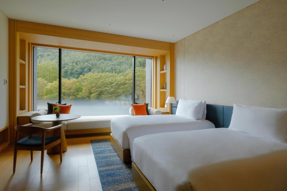 プレミアムデラックスルームツイン | ROKU KYOTO LXR Hotels & Resorts