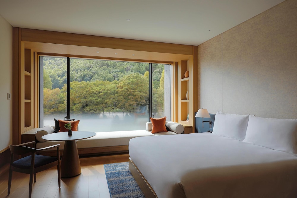 プレミアムデラックスルームキング | ROKU KYOTO LXR Hotels & Resorts