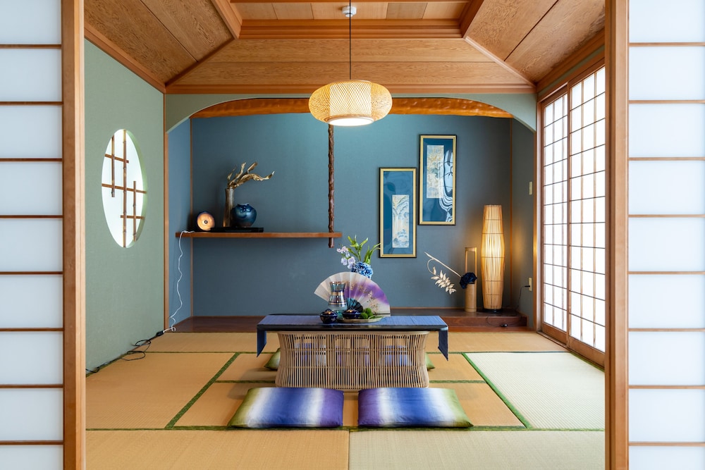 ラグジュアリー スタジオスイート 禁煙 客室2 | Ishigaki House