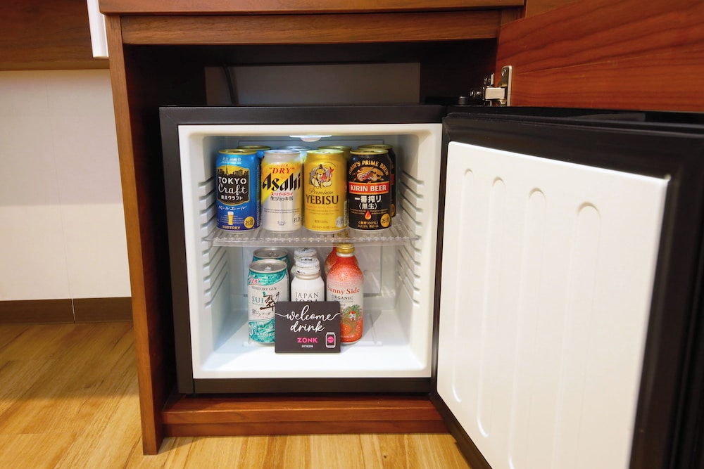 スタンダード ルーム ダブルベッド 2 台 禁煙 客室5 | ゾンクホテル天神渡辺通