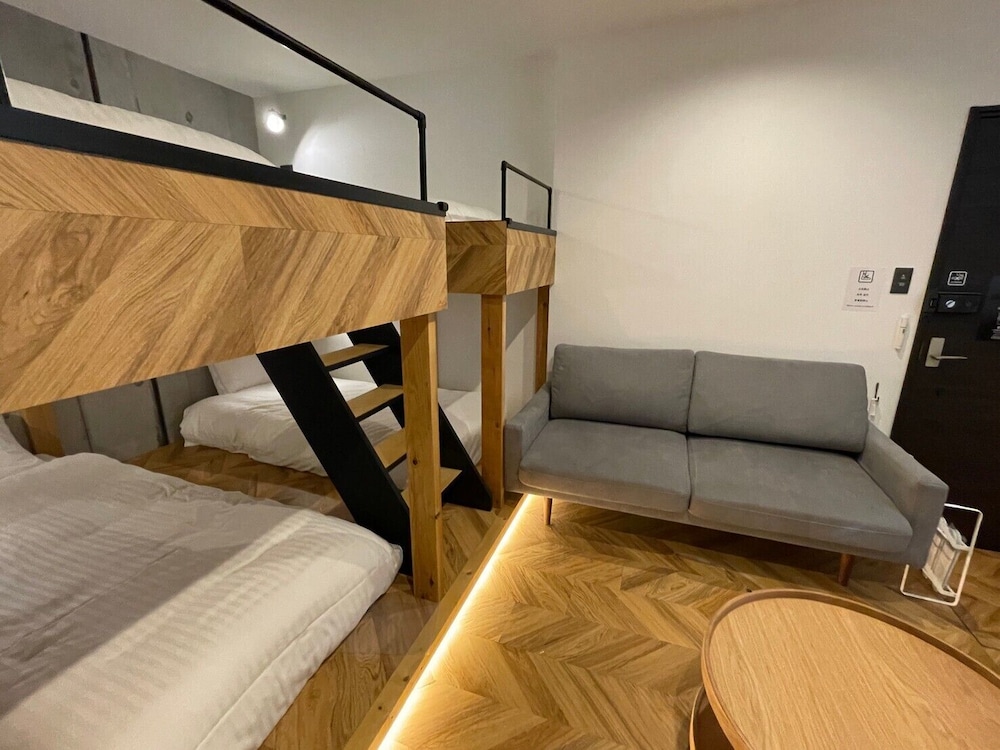 コンフォート 4 人部屋 禁煙 客室2 | ゾンクホテル春吉寺町通