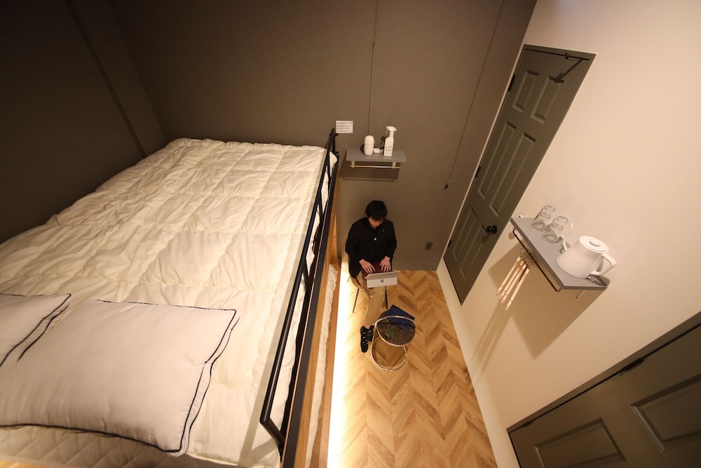 ダブルルーム ダブルベッド 2 台 禁煙 | ゾンクホテル春吉