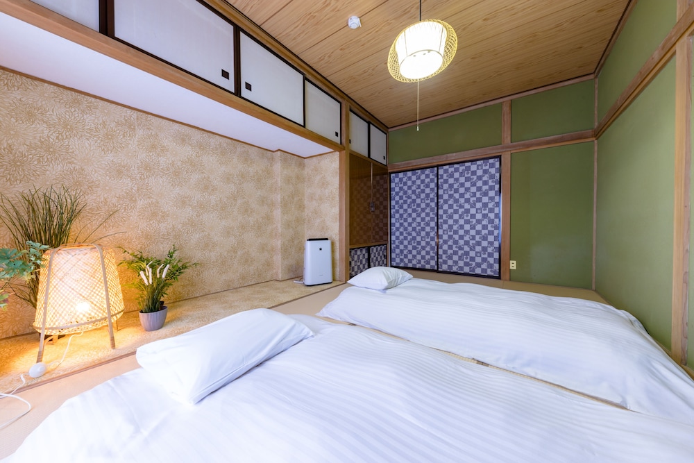 客室1 | RAKUWA Bettei