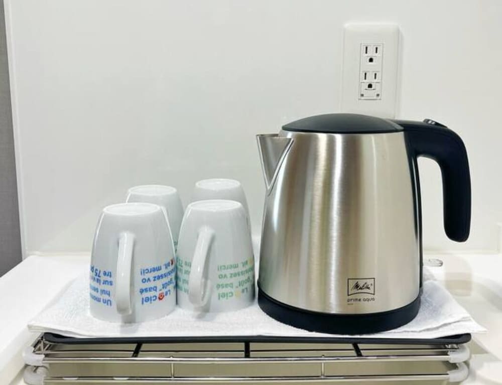 本館 トリプルルーム 禁煙 (202) 客室の設備とサービス0 | SHINJUKU WARM HOUSE