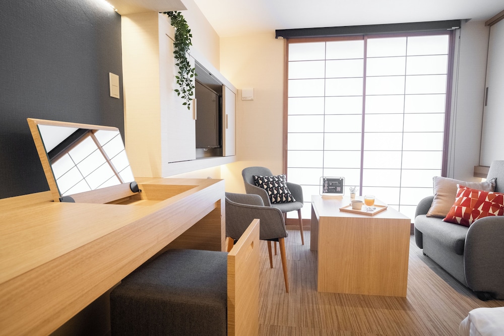 ファミリースイート 禁煙 リビング エリア1 | ORI Kyoto Hotel
