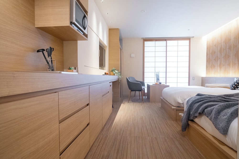 デラックスツインルーム ソファー付き 禁煙 専用キッチン0 | ORI Kyoto Hotel