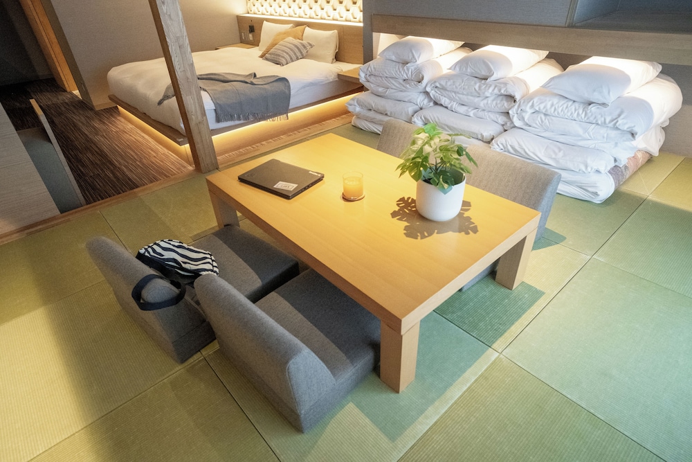 和室 キングスイート 禁煙 リビング エリア1 | ORI Kyoto Hotel