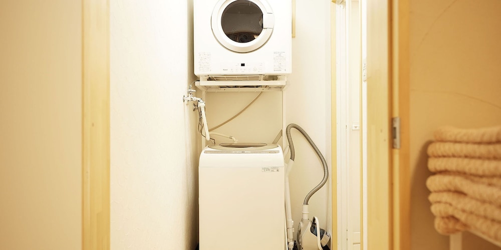 アパートメント 3 ベッドルーム 禁煙 (101) ランドリー2 | Mcity in Maejima