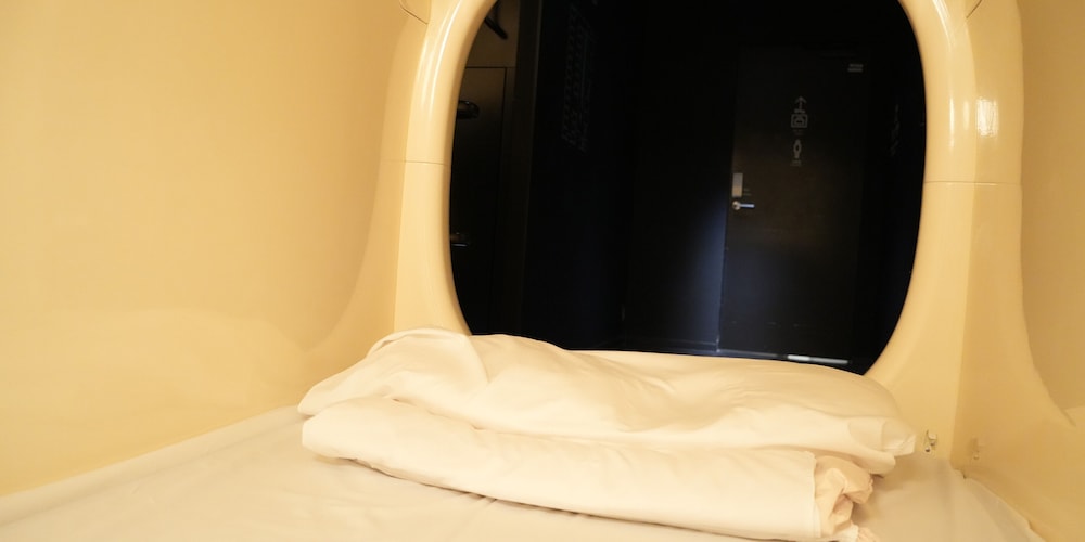 カプセルルーム2室 女性用ドミトリー 客室5 | レンブラントキャビン新宿新大久保