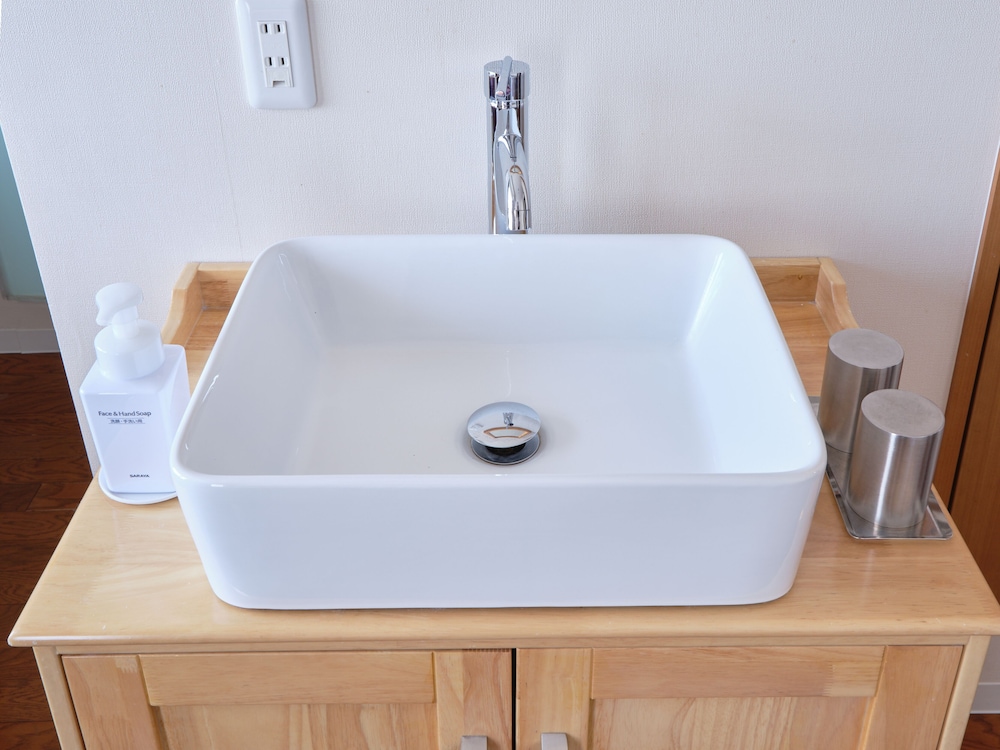 スーペリア ツインルーム 禁煙 バスルーム1 | ポッドセレクトホテル新宿