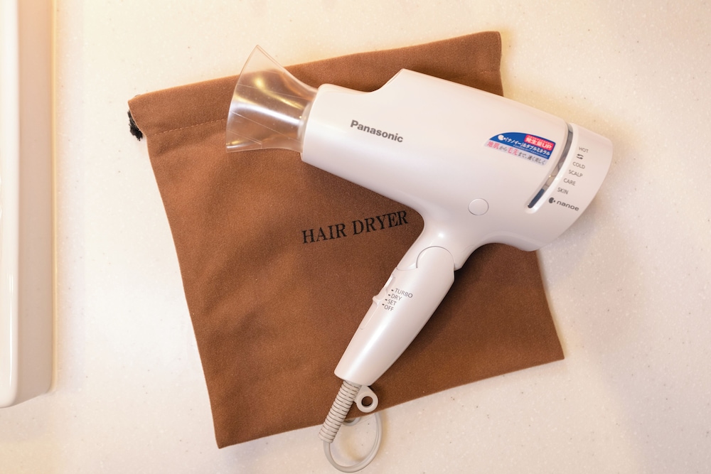 [源泉掛流し露天風呂] オーシャンビュー 2階特別室 客室の設備とサービス9 | 大室の杜 玉翠 (13 歳以上)