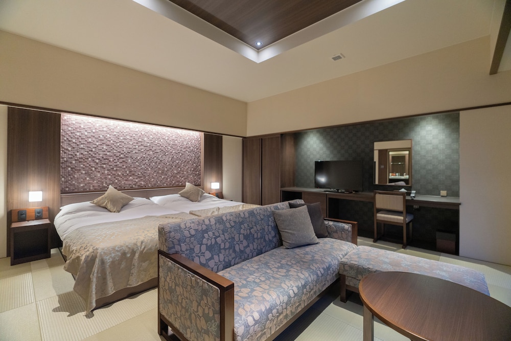 [源泉掛流し露天風呂] オーシャンビュー 2階ツイン 客室3 | 大室の杜 玉翠 (13 歳以上)