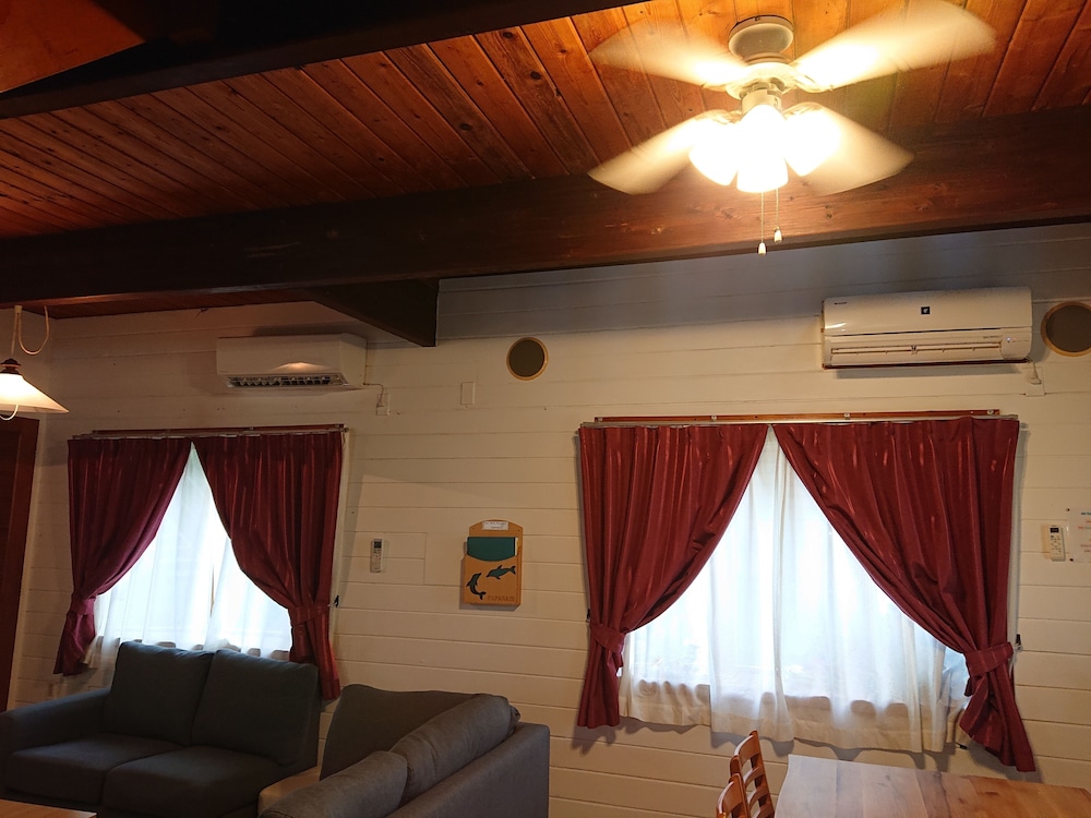 ヴィラ 2 ベッドルーム テラス オーシャンビュー リビング エリア4 | Garden Beach House