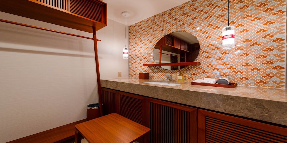 グランドスイートダブルルーム12F-13F 禁煙 バスルーム1 | オイレ バイ ディーエスエイチ リゾーツ