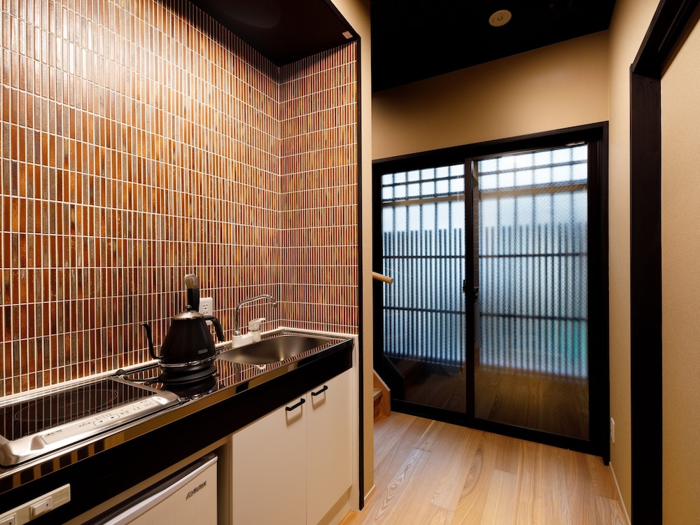 デラックス ヴィラ 禁煙 専用キッチン0 | 奏 伏見稲荷 猪目邸