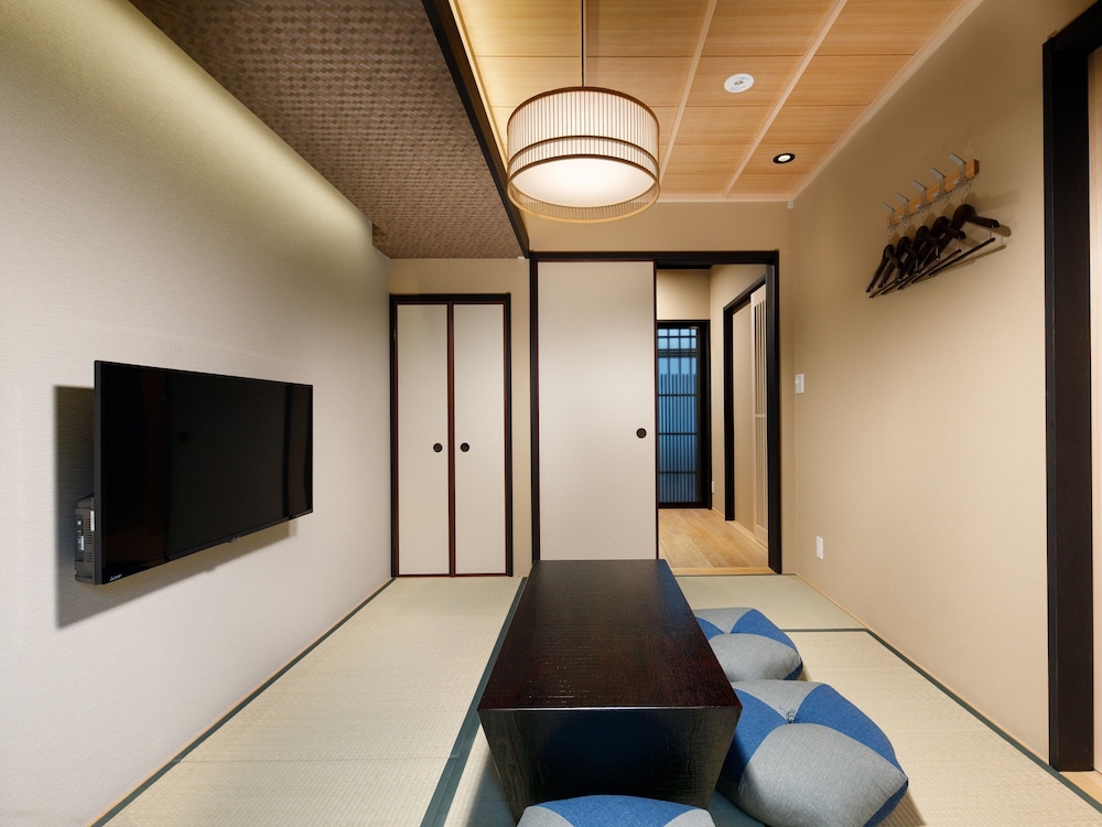 デラックス ヴィラ 禁煙 リビング エリア0 | 奏 伏見稲荷大社前