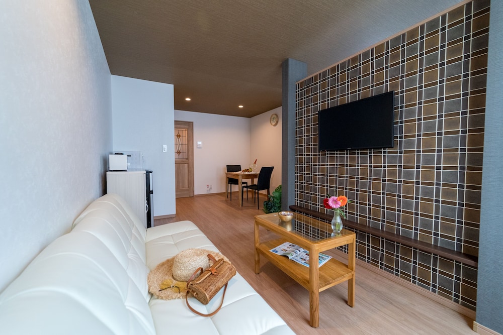 スーペリア ツインルーム 禁煙 客室1 | ホテル カリフォルニア 宮古島リゾート