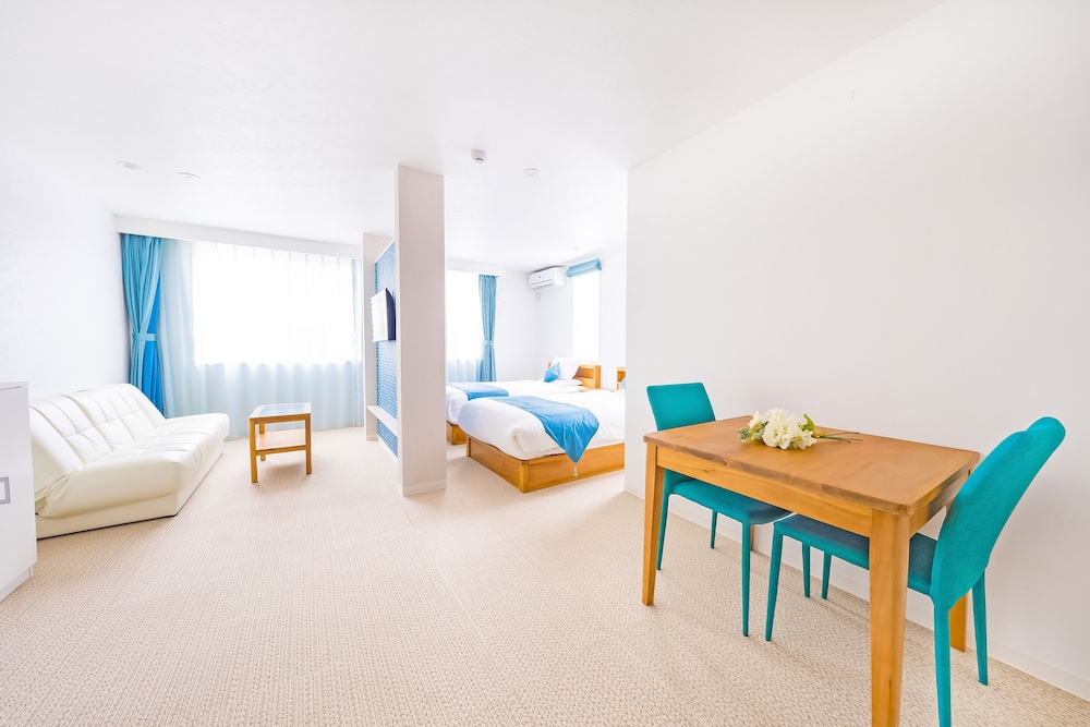 メインイメージ | ホテル カリフォルニア 宮古島リゾート