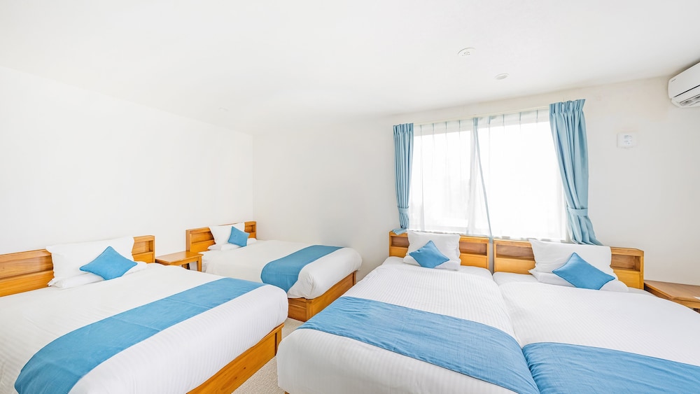 デラックスファミリールーム 客室5 | ホテル カリフォルニア 宮古島リゾート