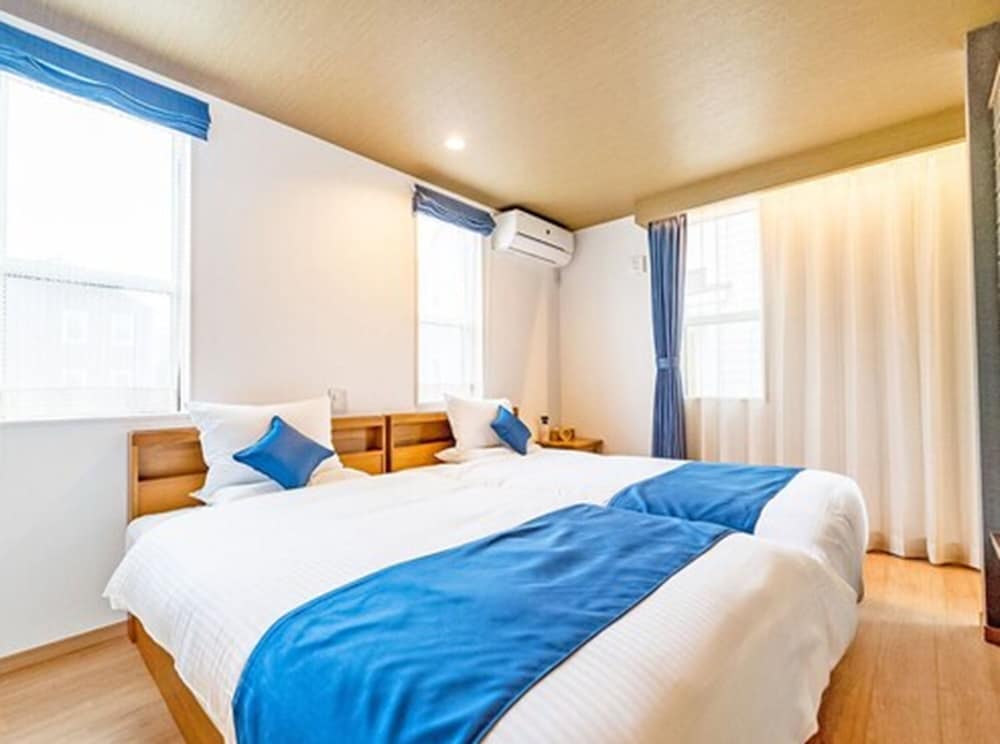 ユニバーサルルーム 禁煙 客室7 | ホテル カリフォルニア 宮古島リゾート