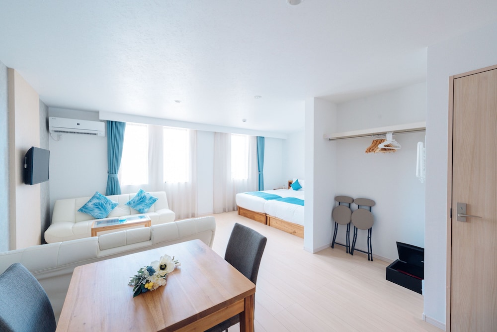 コンフォート ツインルーム 禁煙 | ホテル カリフォルニア 宮古島リゾート