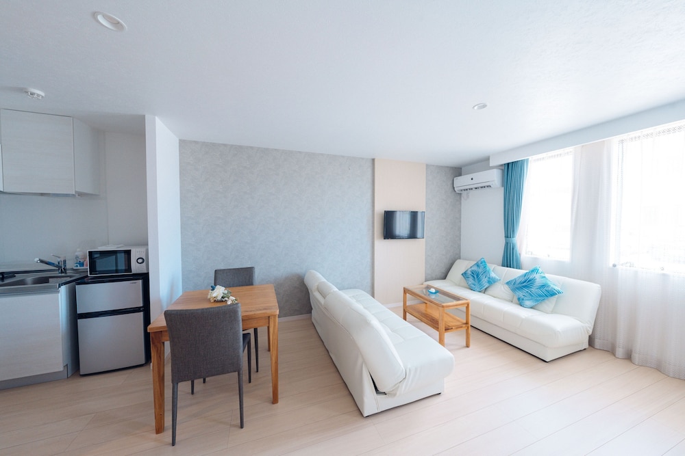 コンフォート ツインルーム 禁煙 客室3 | ホテル カリフォルニア 宮古島リゾート