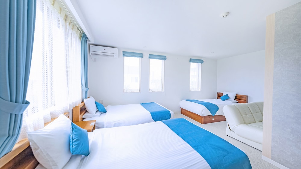 デラックス トリプルルーム 客室3 | ホテル カリフォルニア 宮古島リゾート