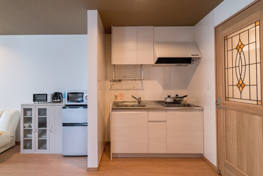 スーペリア ツインルーム 禁煙 専用キッチン0 | ホテル カリフォルニア 宮古島リゾート