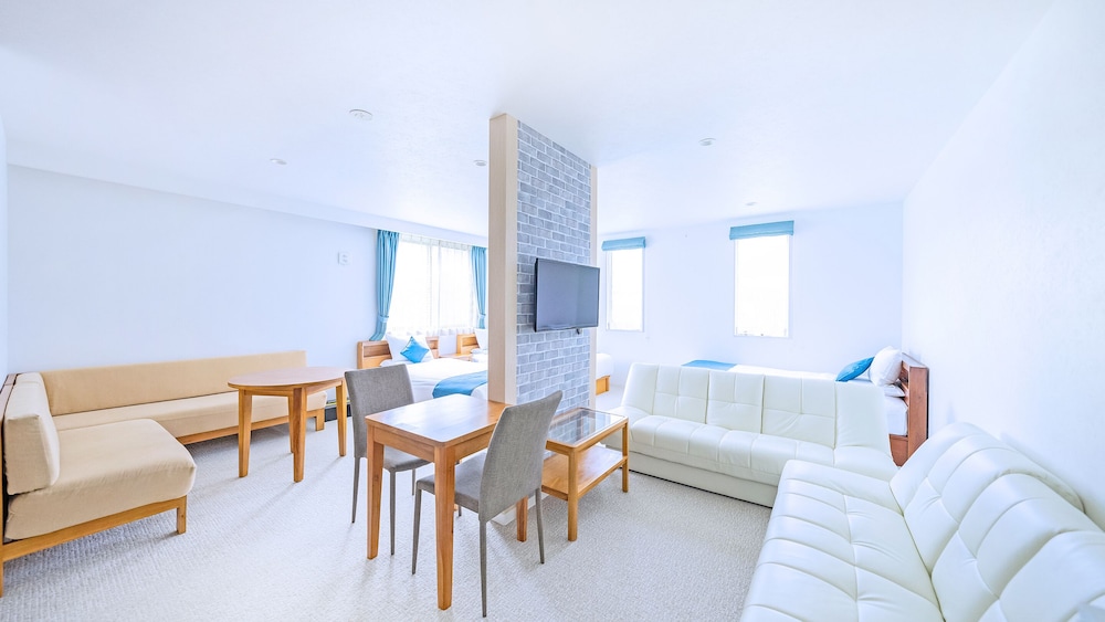 デラックス トリプルルーム | ホテル カリフォルニア 宮古島リゾート