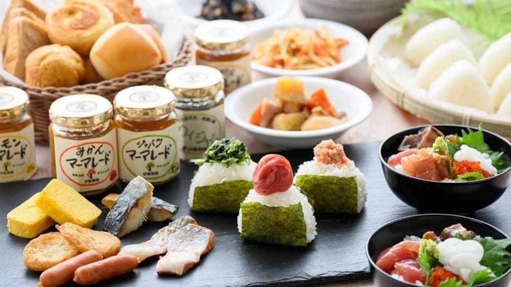 【禁煙】本館 和室 客室8 | ホテル浦島