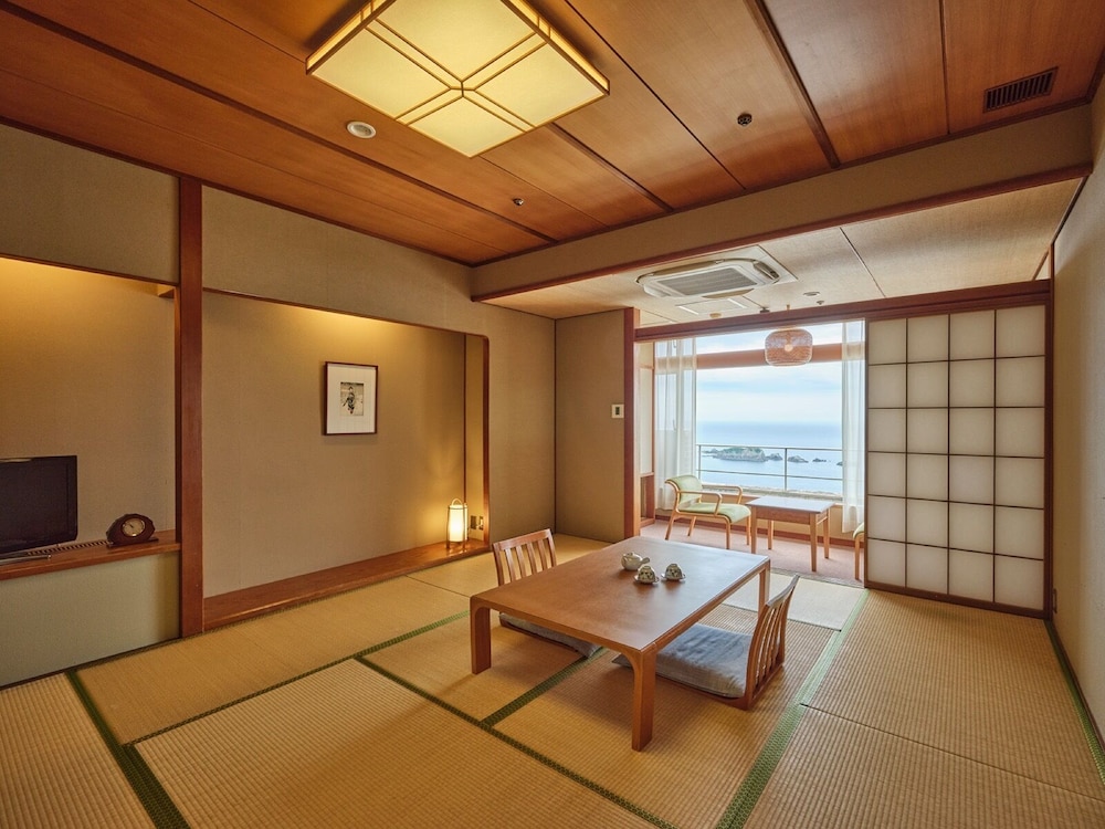 【喫煙】山上館　和室 | ホテル浦島