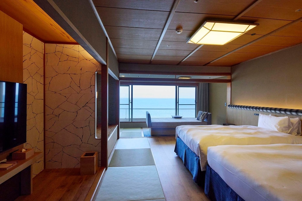 【2026年8月リニューアル】日昇館モダン和室42㎡／4名定員禁煙 | ホテル浦島