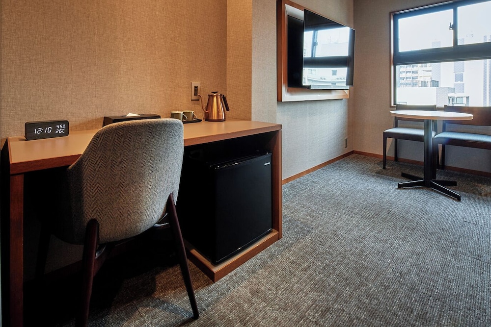 スーペリア ツインルーム 禁煙 客室1 | & HOTEL HAKATA