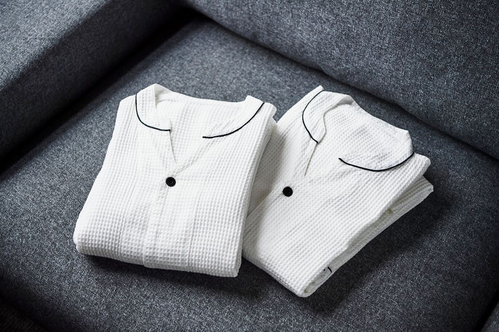 スタンダード ダブルルーム 禁煙 客室の設備とサービス1 | & HOTEL HAKATA