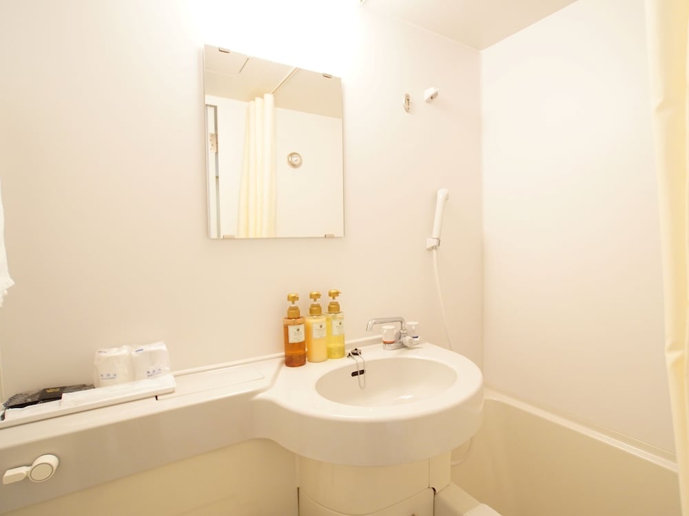 [リニューアル] ツインルーム　禁煙 バスルーム0 | 名古屋栄グリーンホテル