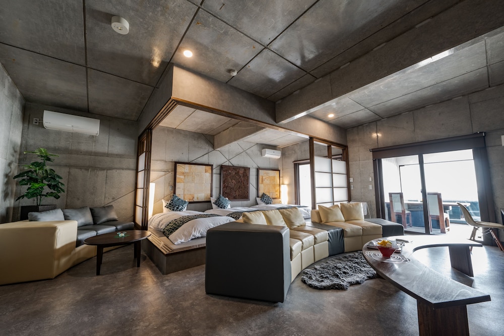 スタンダード 4 人部屋 客室2 | XYZ スペチアーレ