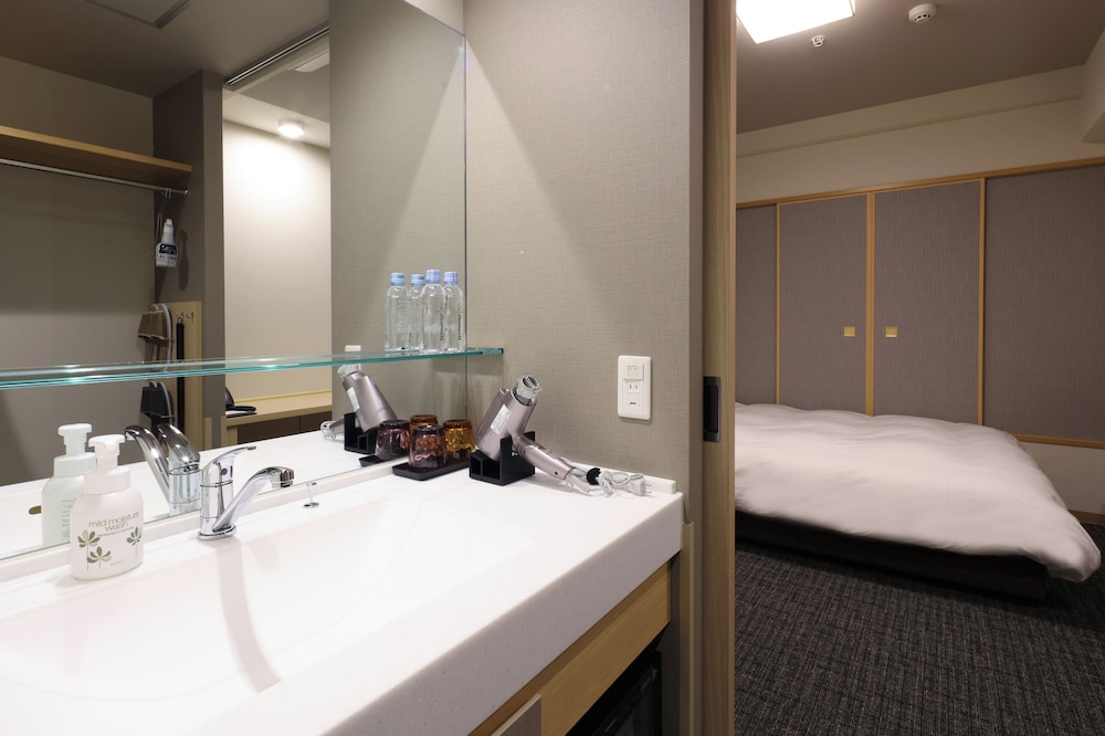 ベーシック ダブルルーム 禁煙 客室2 | 天然温泉 七宝の湯 ドーミーイン PREMIUM 銀座