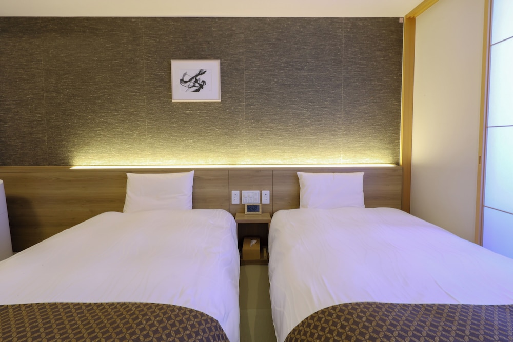ベーシック ツインルーム 禁煙 | 天然温泉 七宝の湯 ドーミーイン PREMIUM 銀座