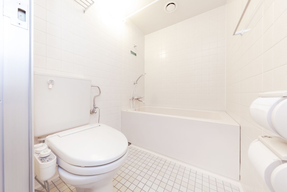 スーペリア ツインルーム 禁煙 バスルーム0 | The OneFive Osaka Sakaisuji