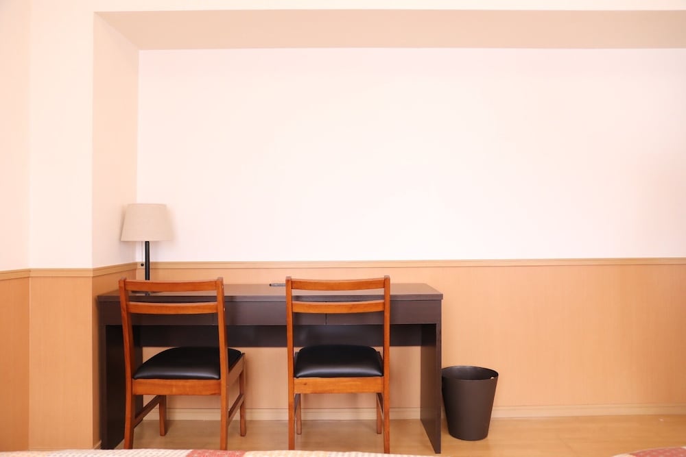 アパートメント 禁煙 (301) リビング エリア2 | ケイアイコンホテルズ新栄