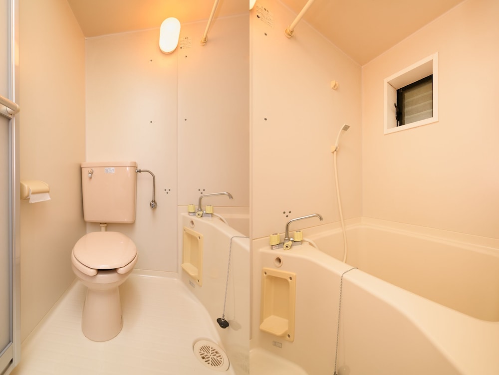 和室 2名 喫煙可 バスルーム2 | Tabist ビジネス宿 セピア 御前崎